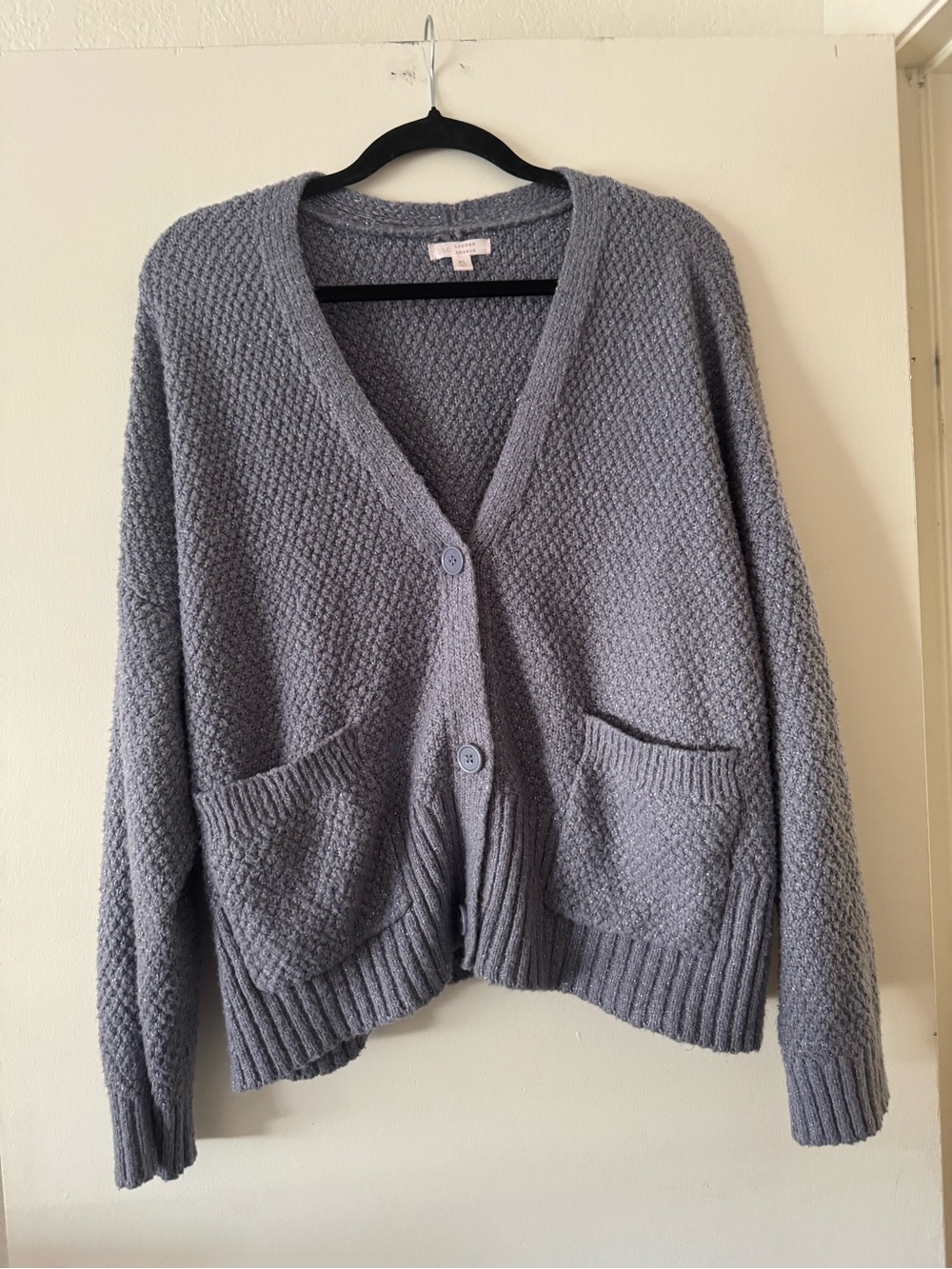Cozy Textured V-Neck Cardigan Sweater - Gray